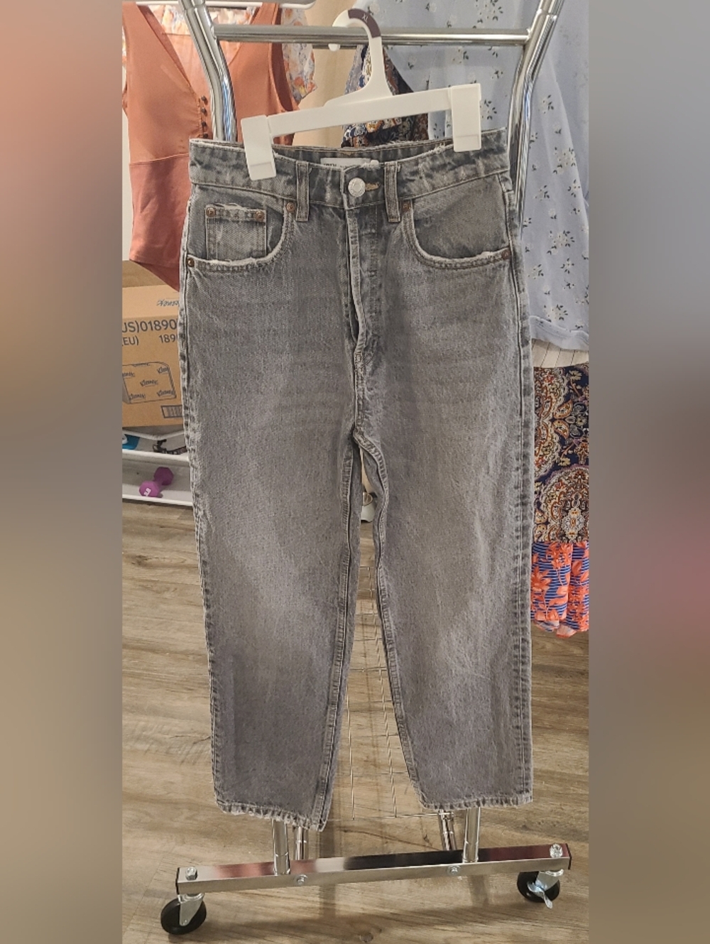 #26 Zara High Rise Button Fly Jeans Faded Black Grey Wash Size 2 / 25"